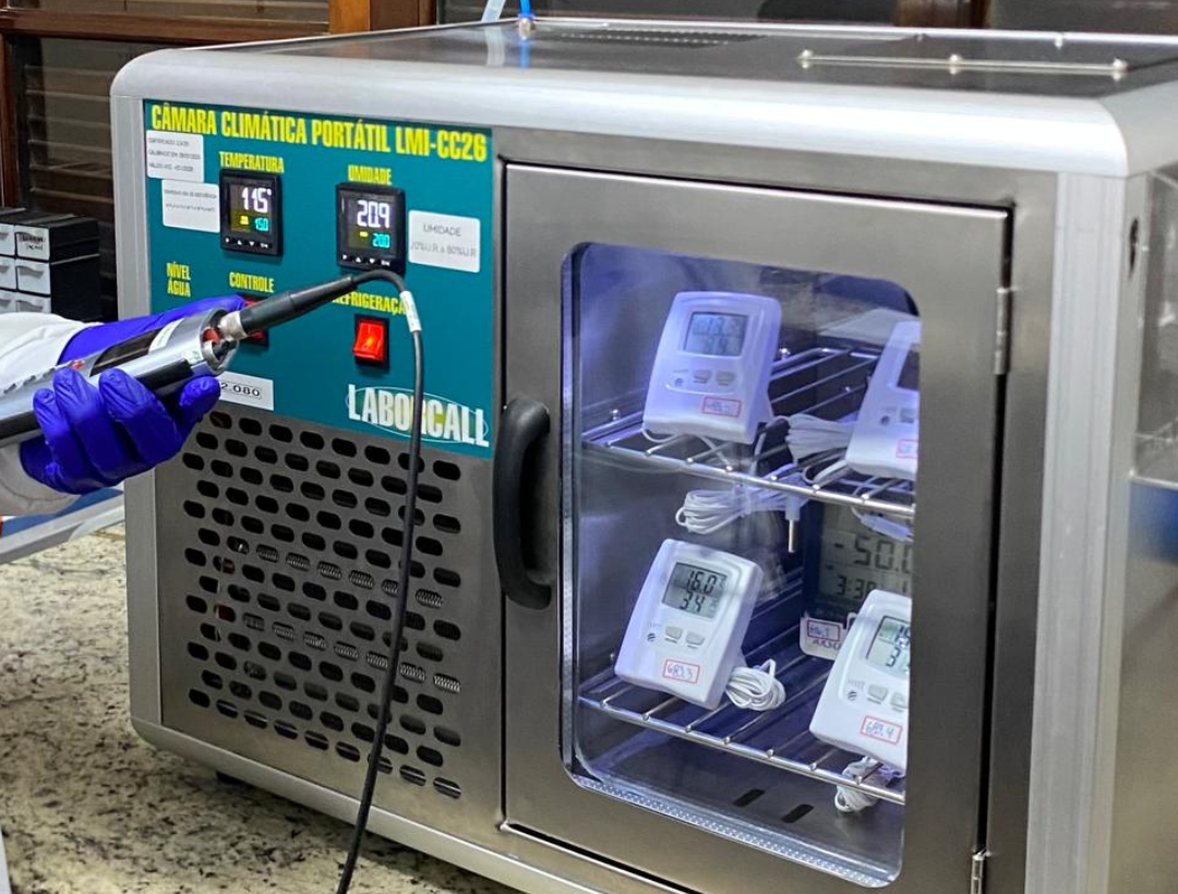 Calibração de equipamentos, ensaio em válvulas de segurança e pressostato, inspeção NR13 e venda de equipamentos.